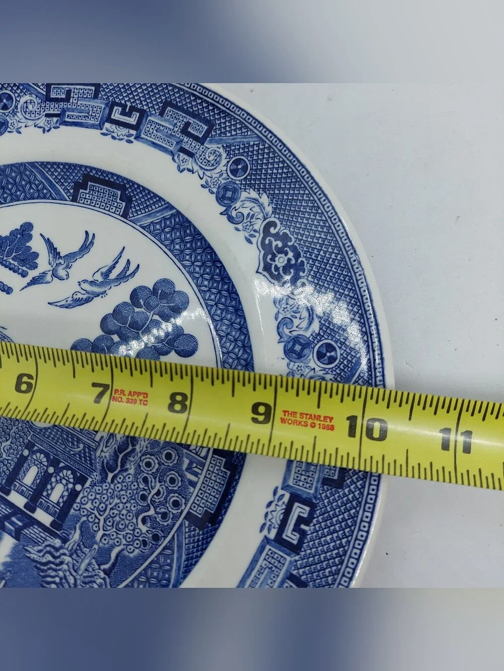 Johnson Bros 1940 Blue Willow Dinner Plates 10.25